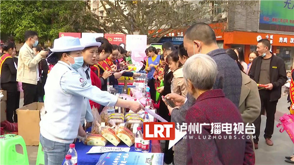 BOB半岛干粉灭火器用的什么粉灭火器厂家营造放心舒心消费环境合江开展“3•15”(图1)